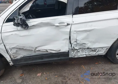 2019 Volkswagen Tiguan 2.0T Se/2.0T Sel/2.0T Sel R-Line/2.0T Sel R-Line Black из США, поврежденный, VIN 3VV2B7AX1KM076870